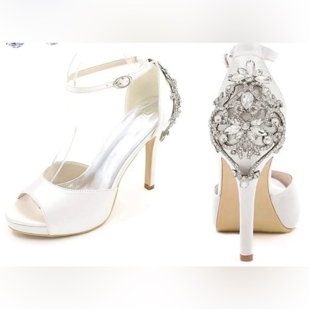 Creative Sugar satin platform high heel size 40 rhinestone detail *NWOT*